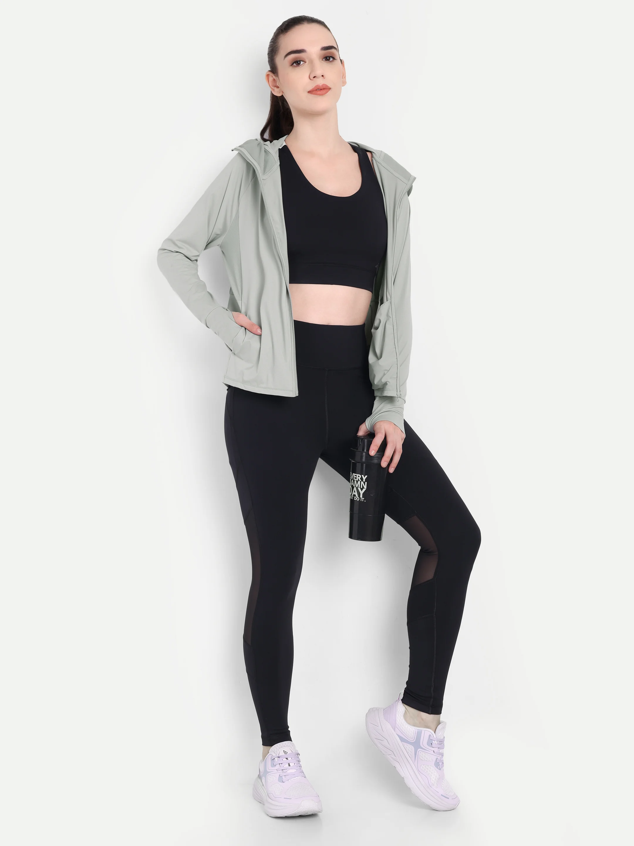 ecomm female shoot